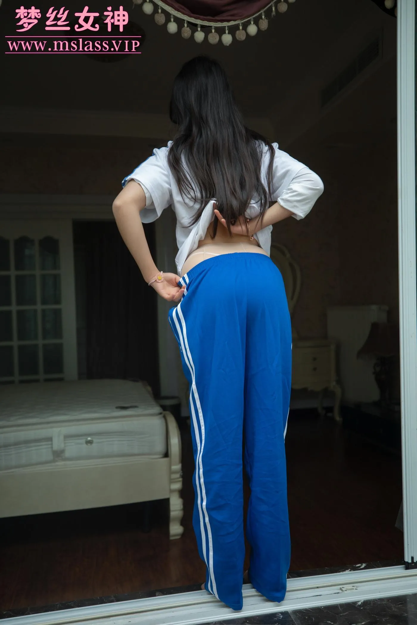 [MSLASS梦丝女神] 2020.12.13 NO.135 班花灵唯 校服纯白诱 [59P]插图2